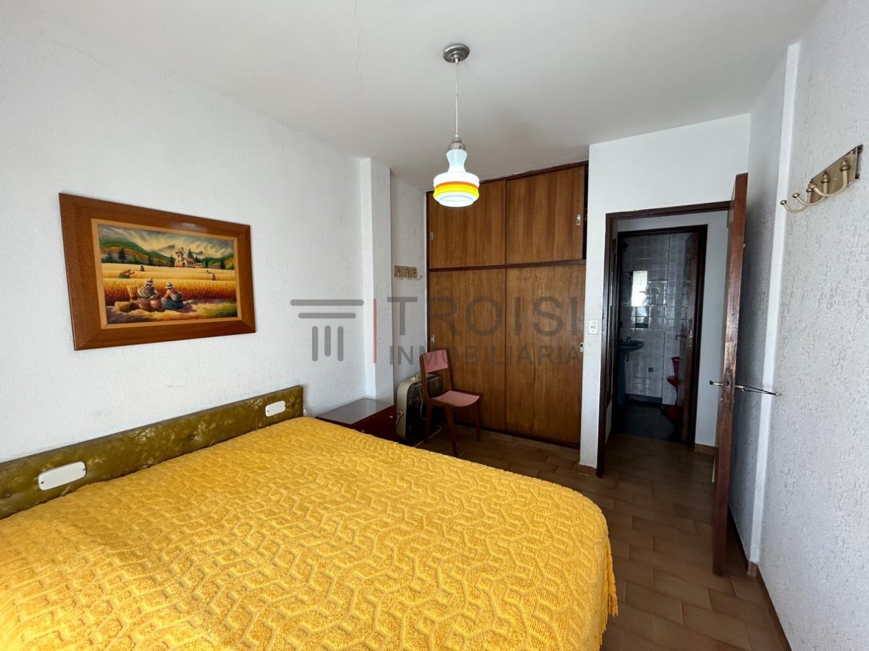 A28 - Depto 2 ambientes - Calle Kennedy casi esq. 27