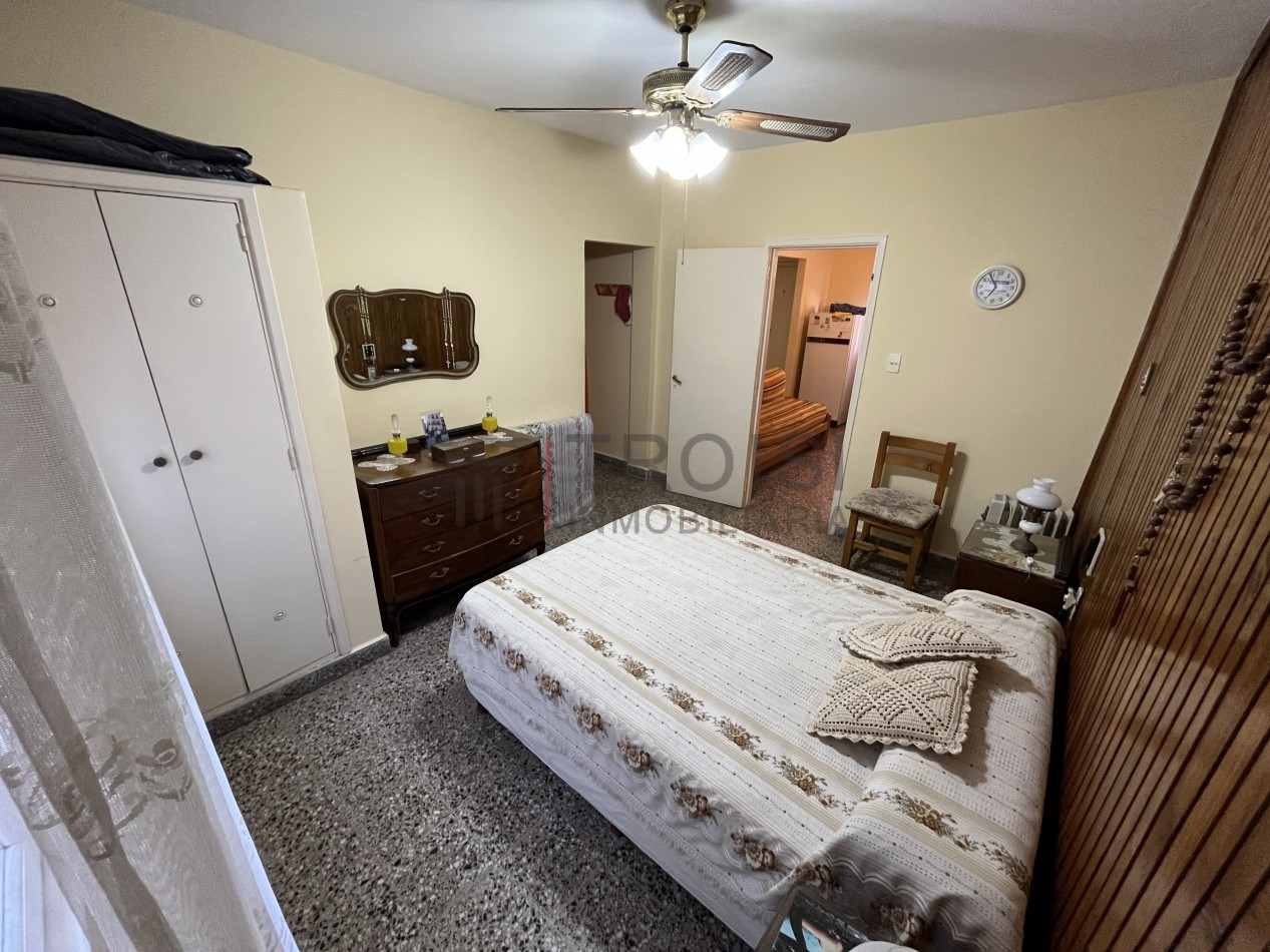 V71 - Depto. 2 ambientes - Calle 33 e/2 y 3