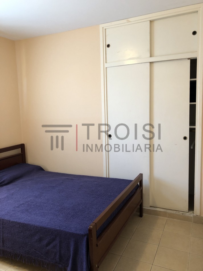 A9 - Triplex 4 ambientes - Calle 48 e/ 2 y 3