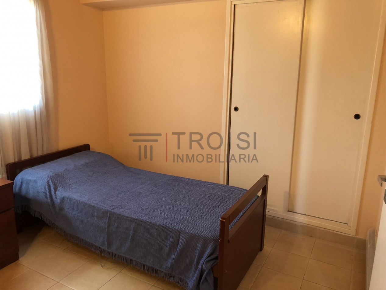 A9 - Triplex 4 ambientes - Calle 48 e/ 2 y 3
