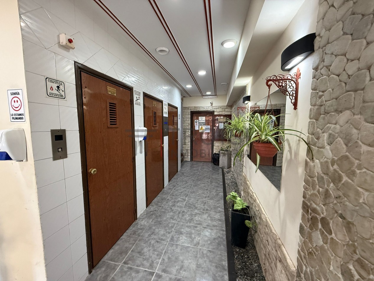 V58 - Monoambiente - Calle 2 esquina 34