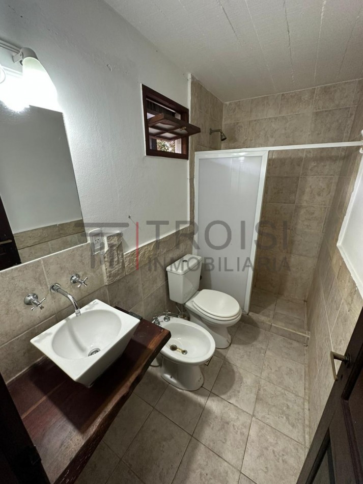 V83 - Hotel Av. Interbalnearia esq. 6, Costa del Este
