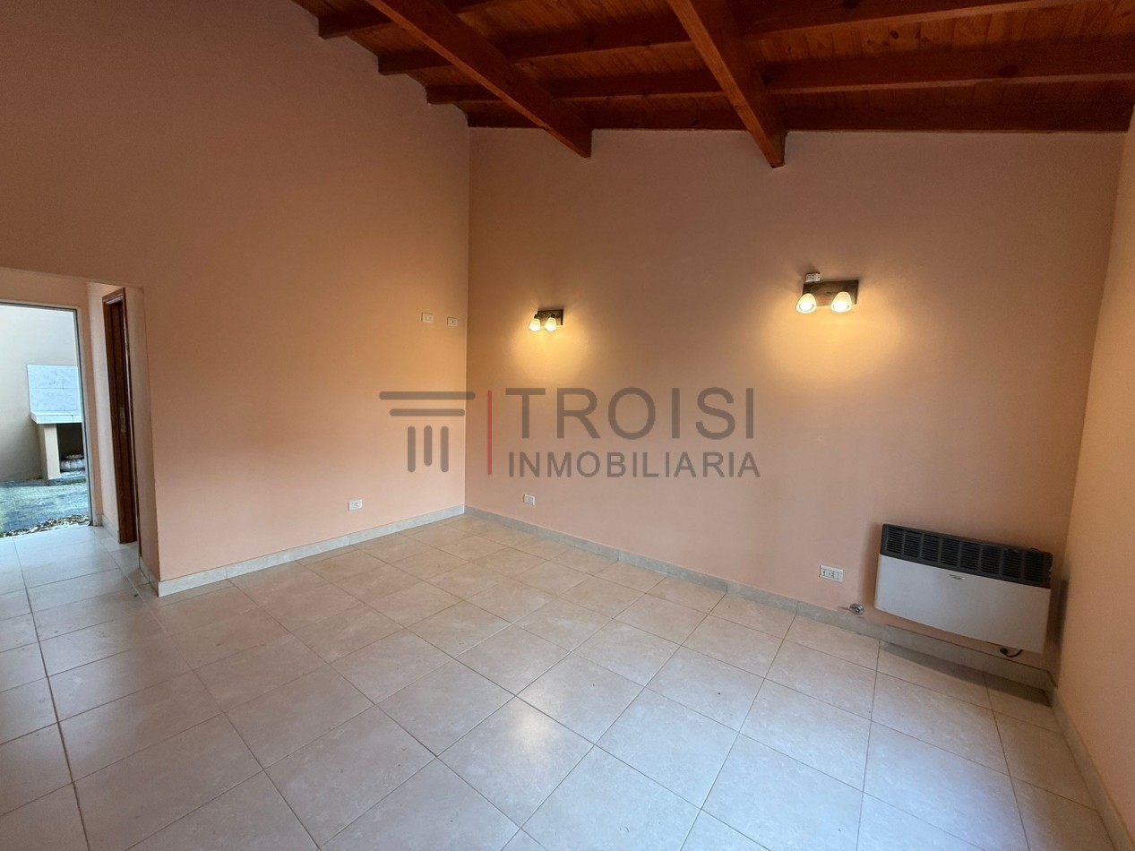 293 - Chalet de 3 ambientes - Calle 29 e/ 6 y 7