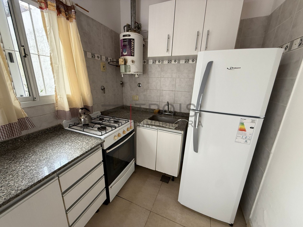 644 - Chalet de 3 ambientes - Calle 64 e/1 y 2