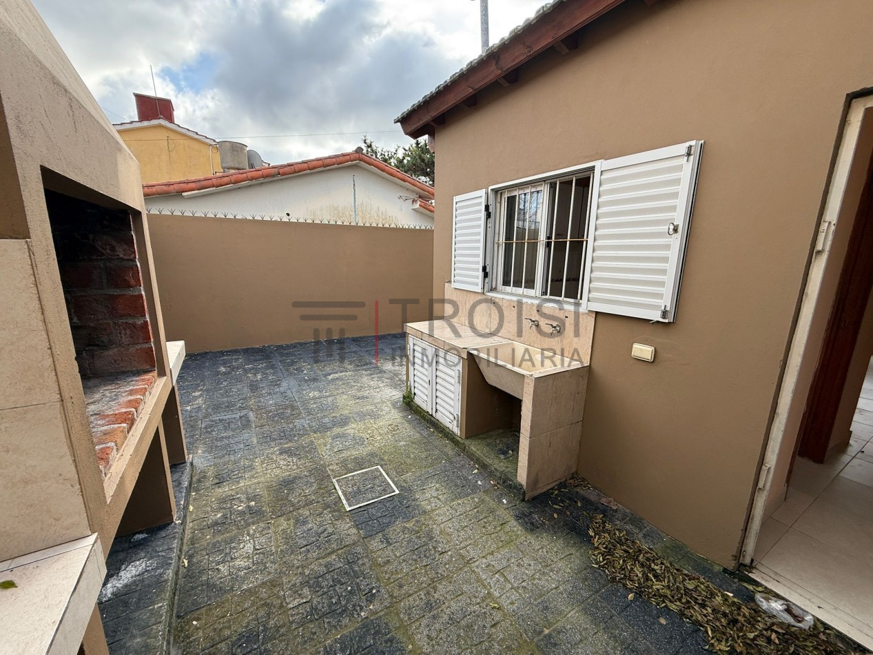 293 - Chalet de 3 ambientes - Calle 29 e/ 6 y 7