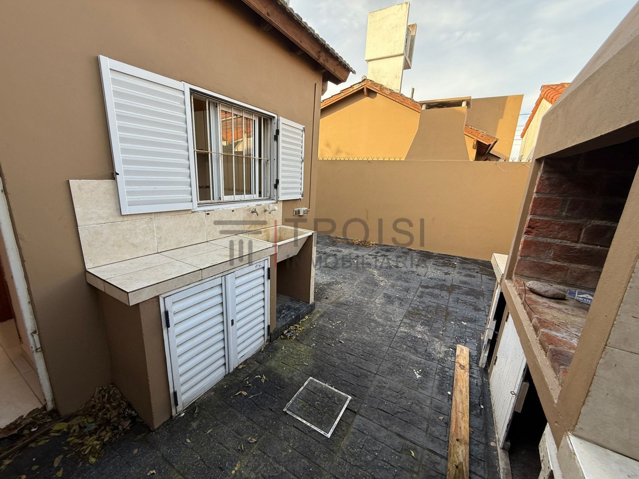 292 - Chalet de 3 ambientes - Calle 29 e/ 6 y 7
