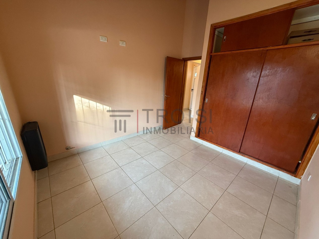 292 - Chalet de 3 ambientes - Calle 29 e/ 6 y 7