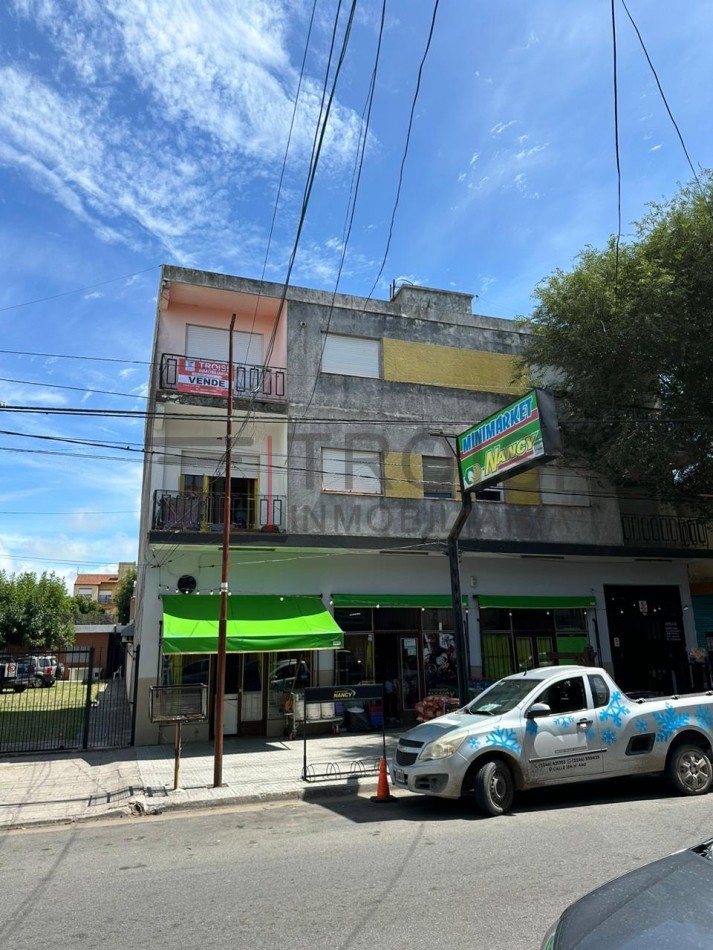 V8 - Depto. 2 ambientes - Calle 4 e/34 y 35