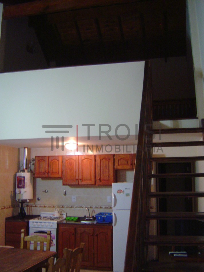 V23 - Depto. 2 ½ amb - Av. 32 e/7 y 8