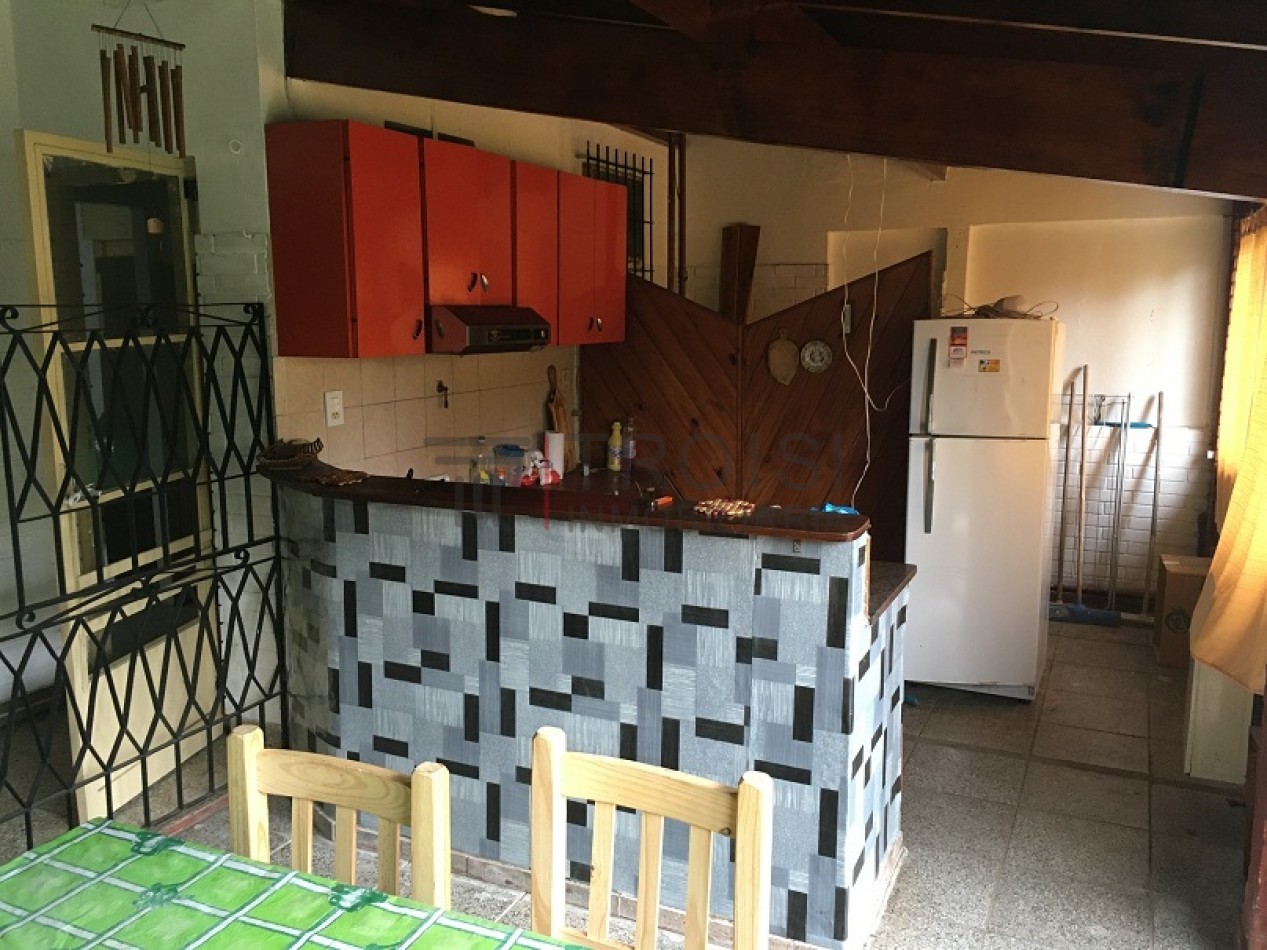 V37 - Monoambiente + Chalet 3 ambientes - Calle 30 e/ 5 y 6 