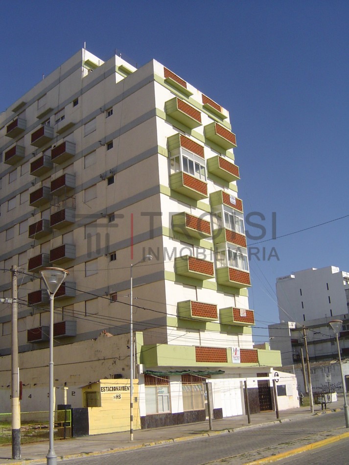 V20 - Depto. 2 ambientes - Costanera e/31 y 32