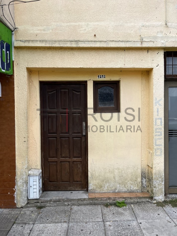 V61B - Depto. 2 ambientes tipo chalet - Calle 3 e/39 y 40