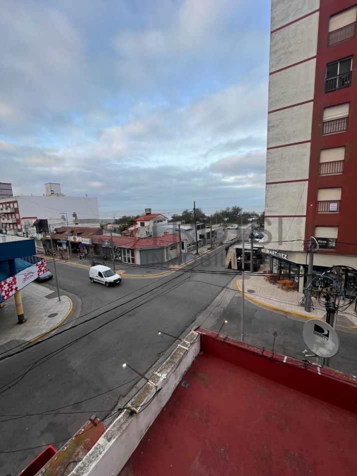 V17 - DEPARTAMENTO - 2 AMBIENTES - Calle 34 N°202 Esq. 2 - 2° piso