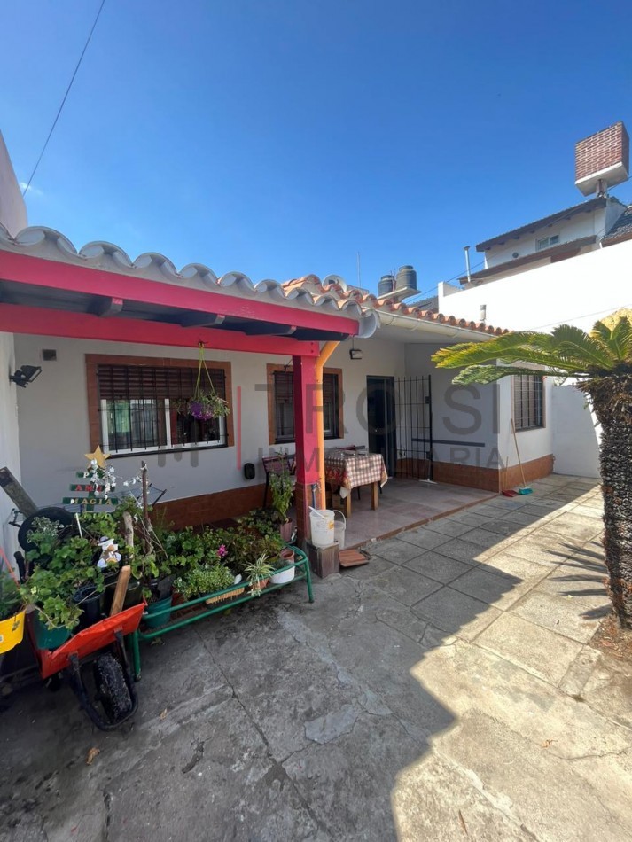 V24 - Chalet 4 ambientes - Calle 6 e/29 y 30