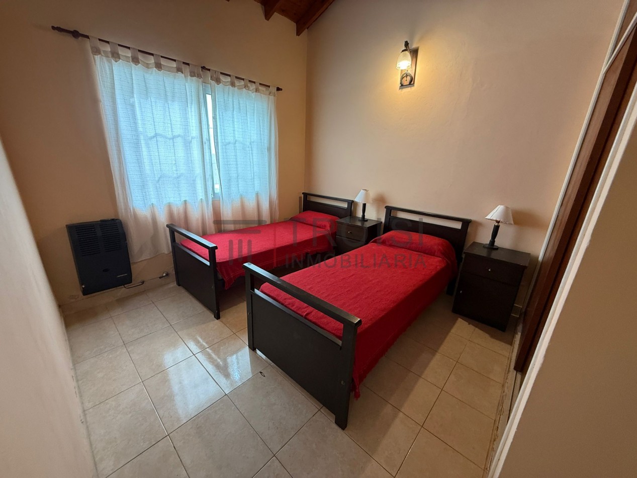 643 - Chalet de 3 ambientes - Calle 64 e/1 y 2