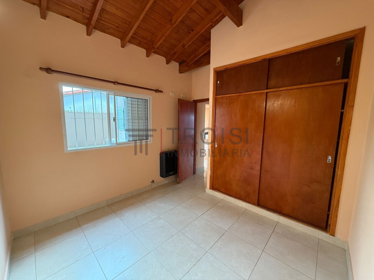 293 - Chalet de 3 ambientes - Calle 29 e/ 6 y 7