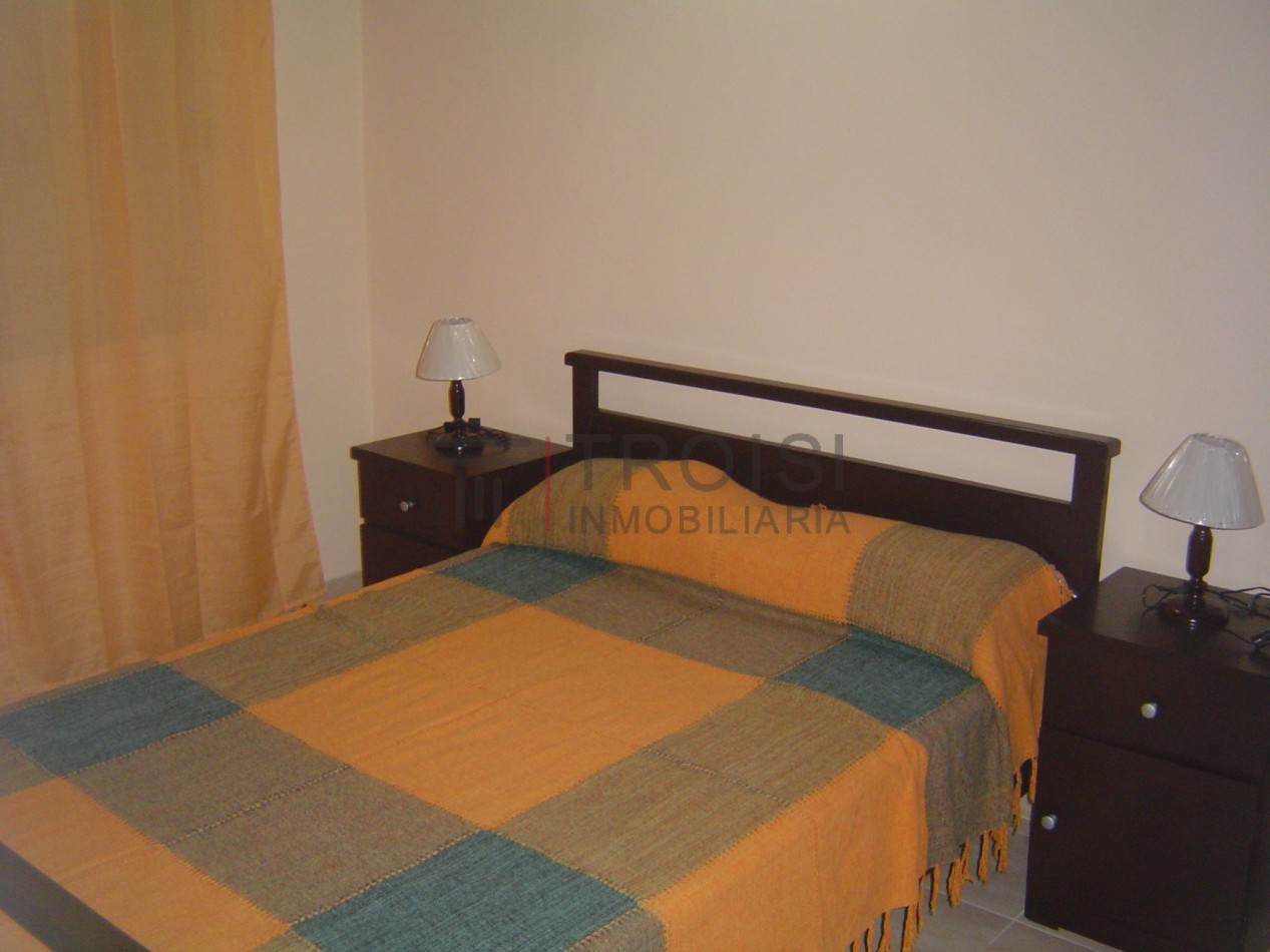 643 - Chalet de 3 ambientes - Calle 64 e/1 y 2