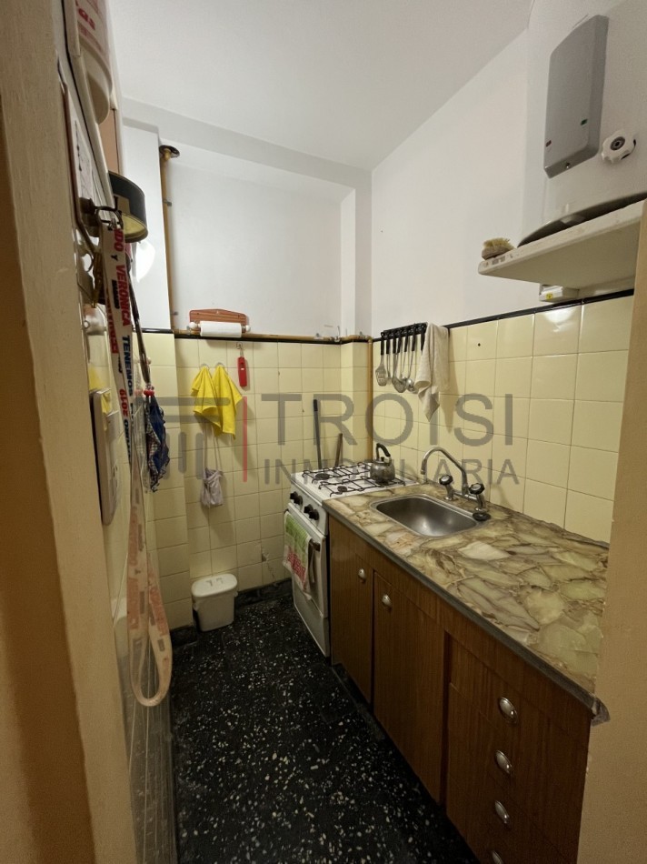 V71 - Depto. 2 ambientes - Calle 33 e/2 y 3