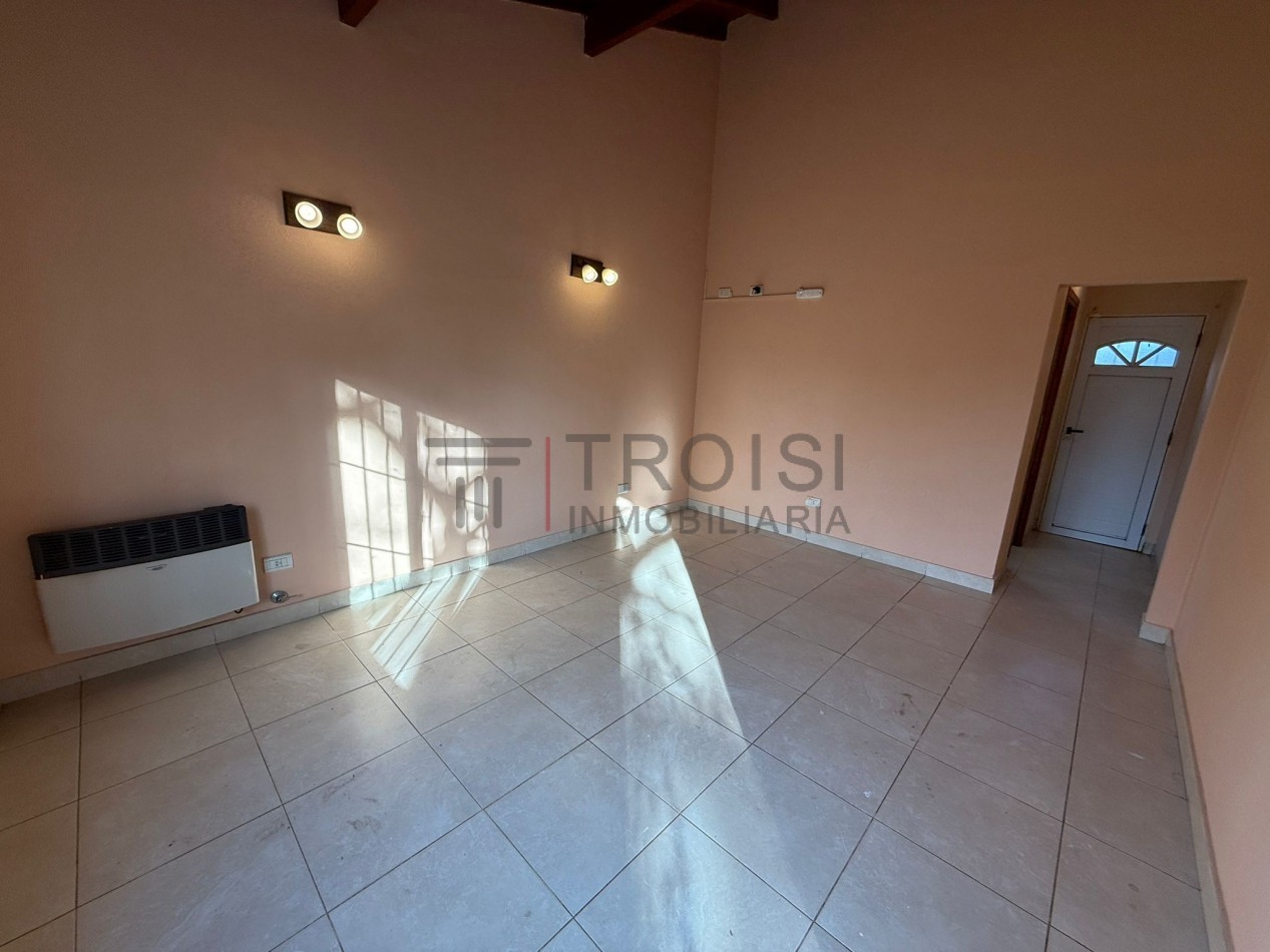 292 - Chalet de 3 ambientes - Calle 29 e/ 6 y 7