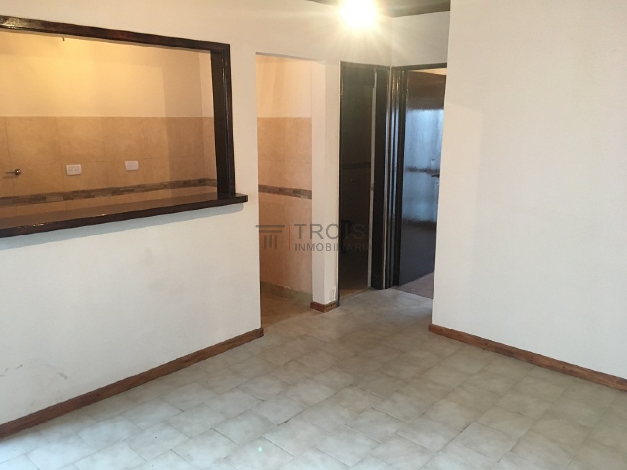 V61A - Depto. 2 ambientes - Calle 3 e/39 y 40