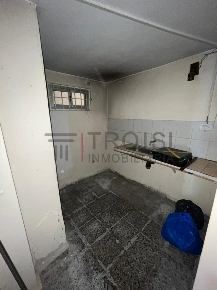 V61C - Local  - Calle 3 e/ 39 y 40