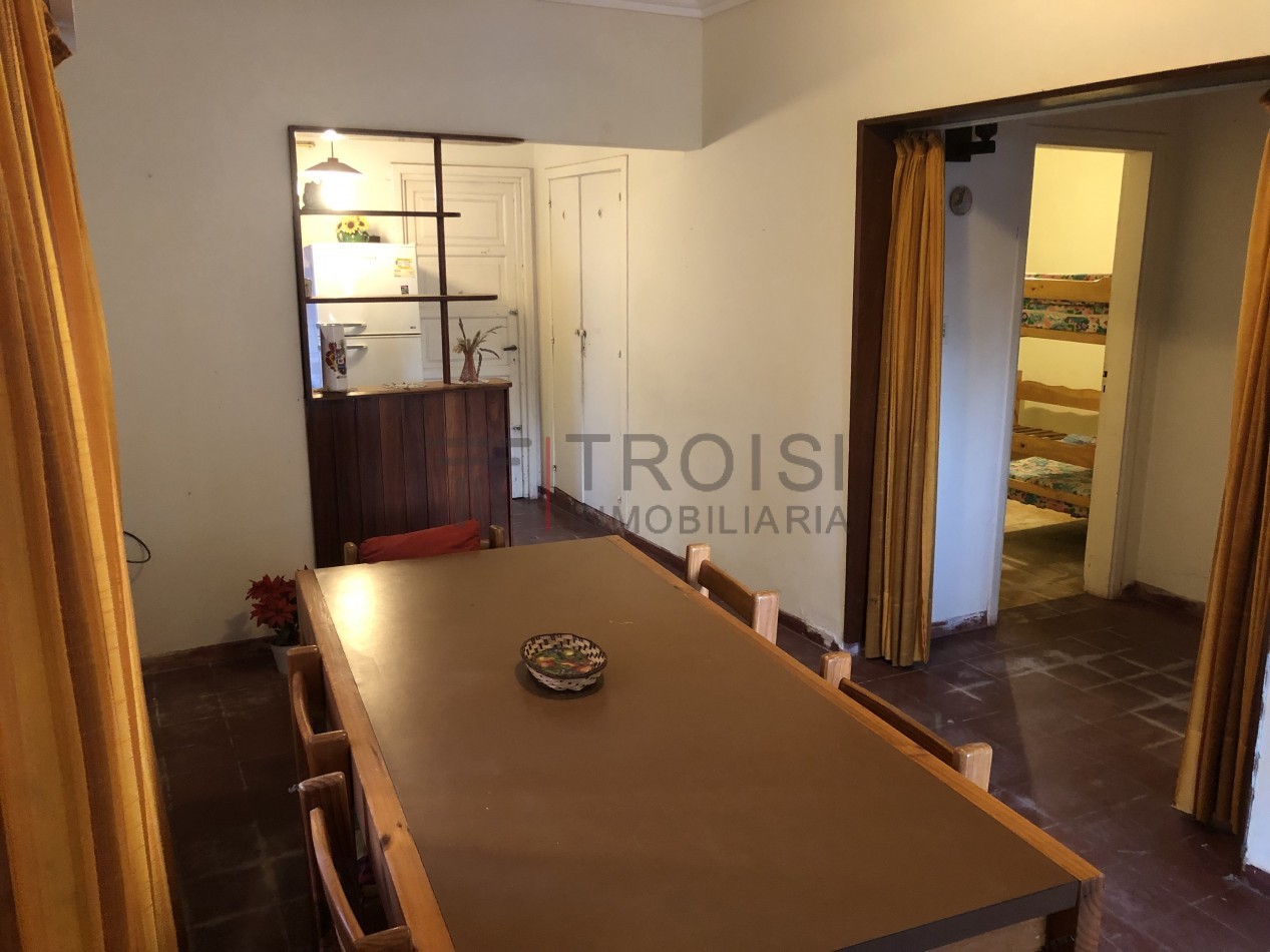 V73 - Chalet 4 ambientes - Calle 3 e/33 y 34