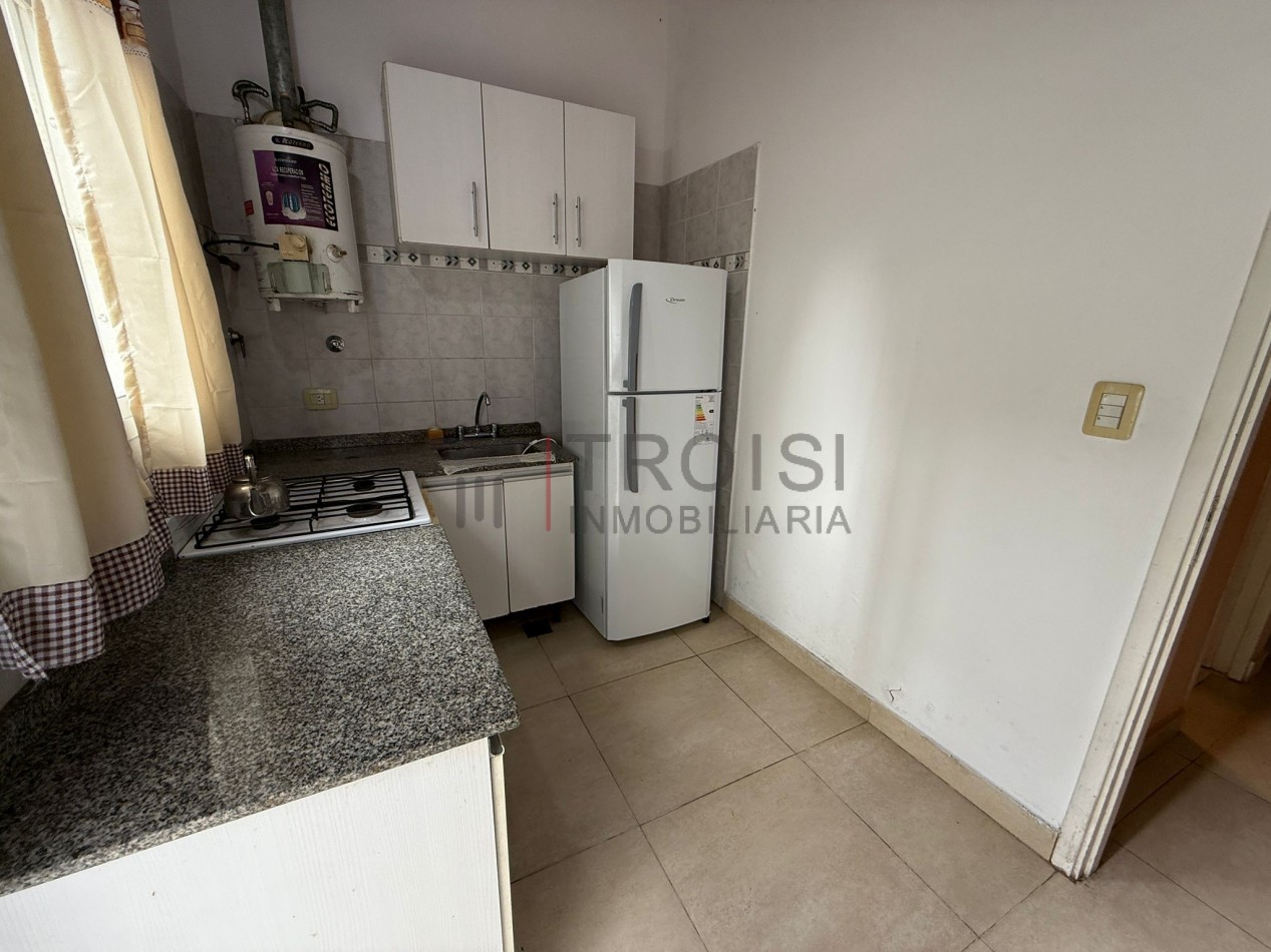 644 - Chalet de 3 ambientes - Calle 64 e/1 y 2