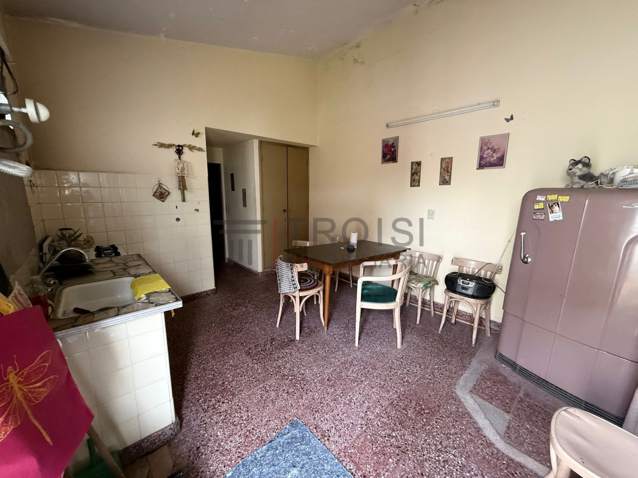 V44 - 2 Chalets de 2 ambientes - Calle 28 e/5 y 6