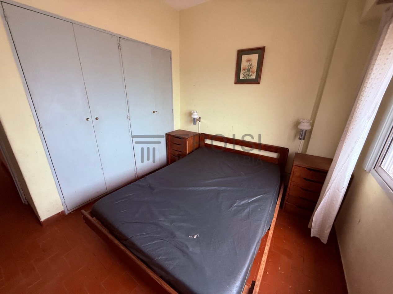 V76 - Depto. 2 ambientes - Calle 2 e/37 y 38