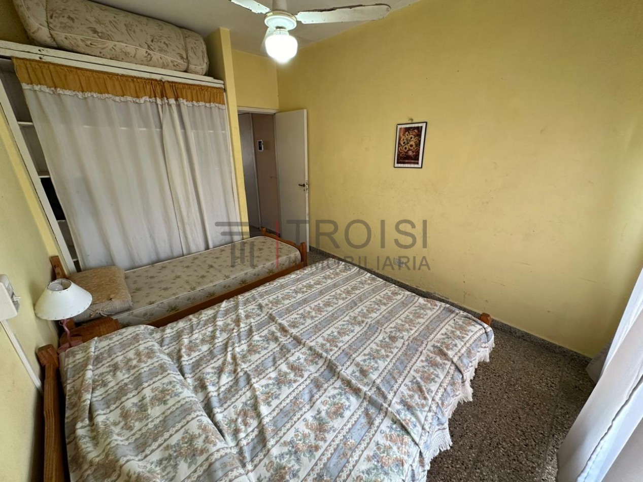V8 - Depto. 2 ambientes - Calle 4 e/34 y 35