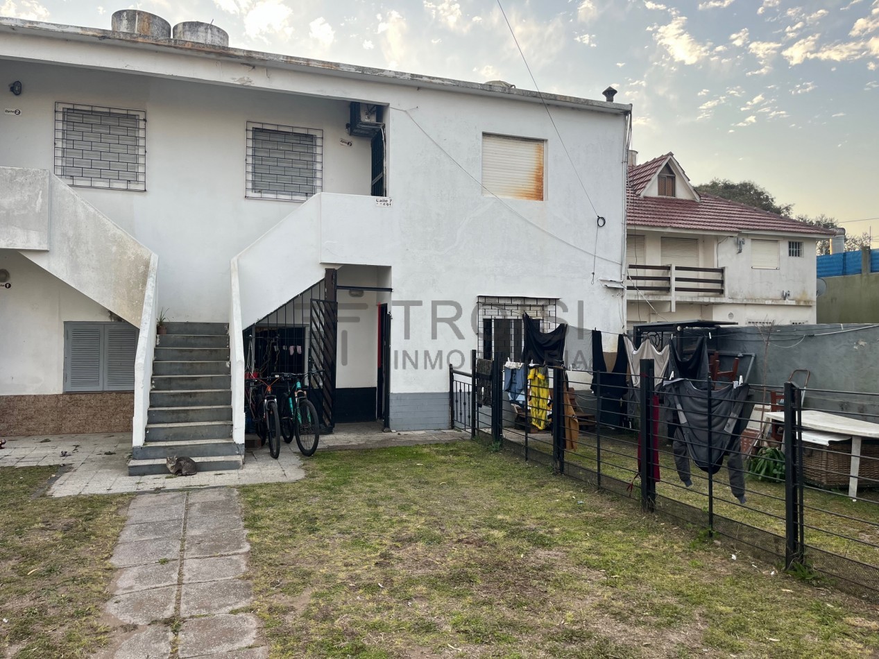 V35 - Depto. 2 ambientes con cochera - Calle 7 e/33 y 34