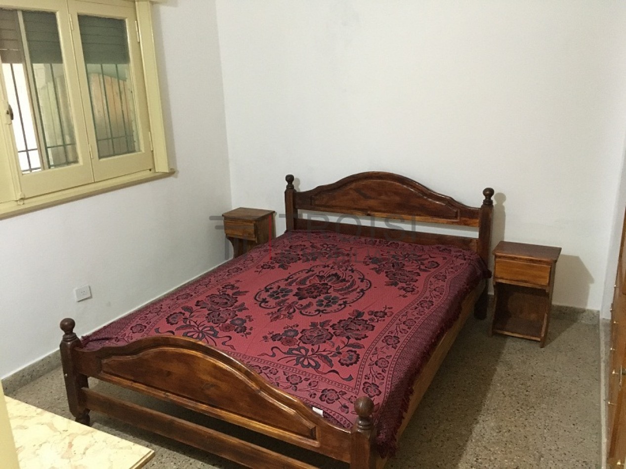 V37 - Monoambiente + Chalet 3 ambientes - Calle 30 e/ 5 y 6 