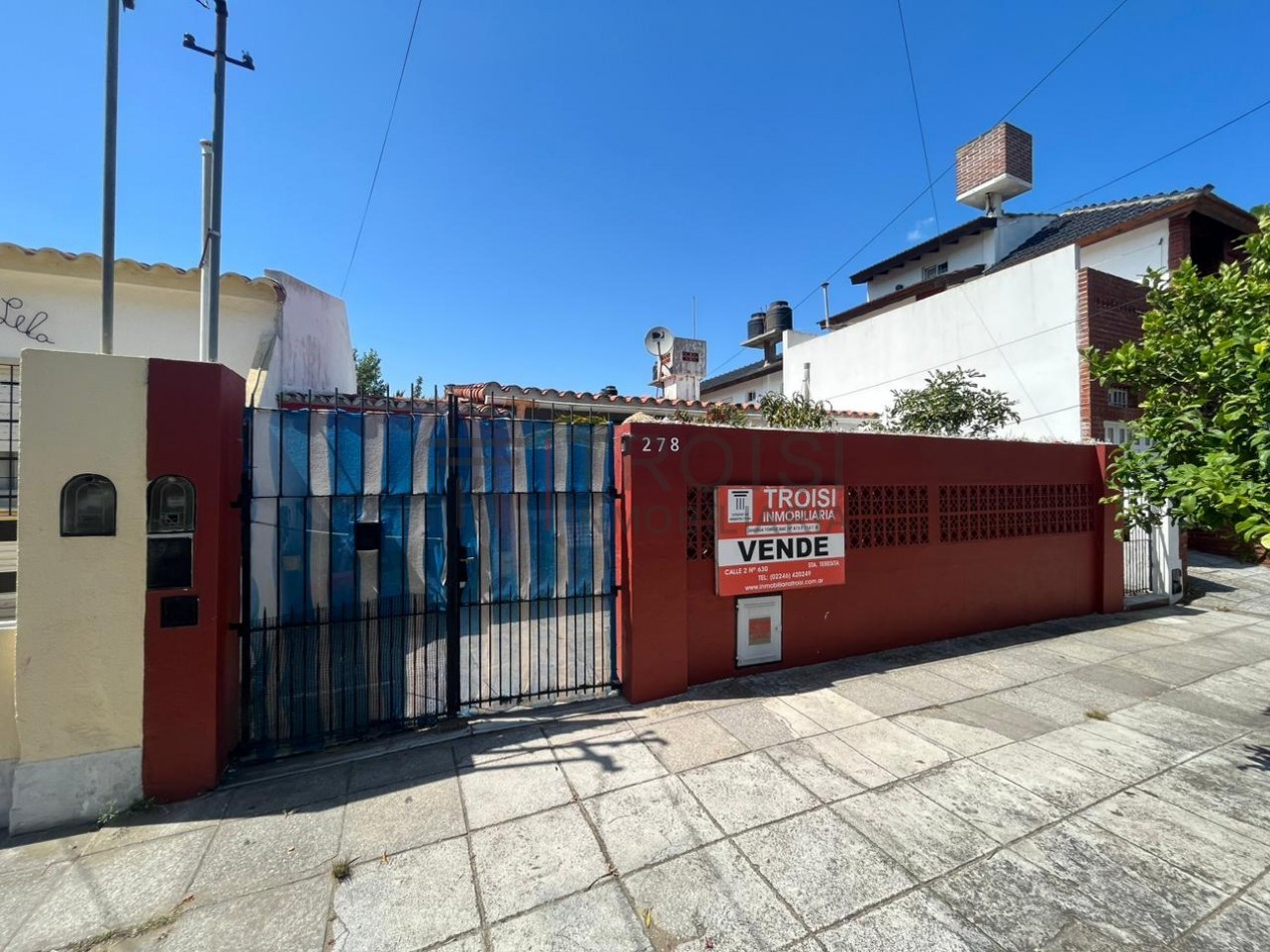 V24 - Chalet 4 ambientes - Calle 6 e/29 y 30
