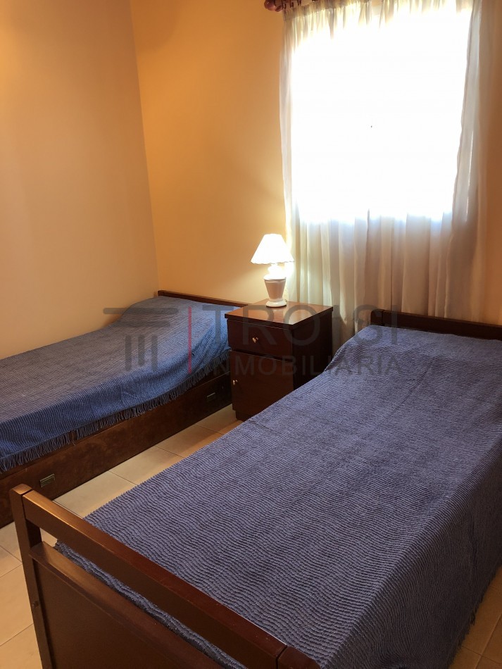 A9 - Triplex 4 ambientes - Calle 48 e/ 2 y 3