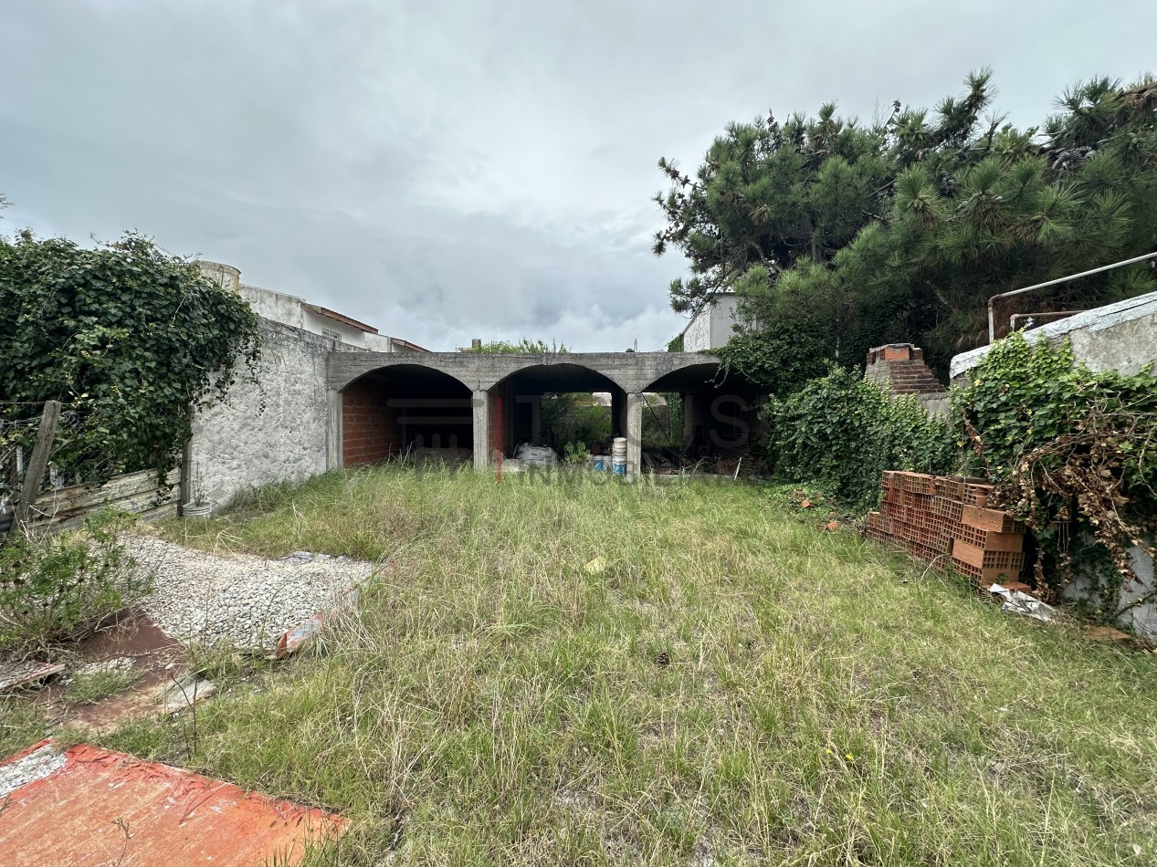 L29 - Lote Calle 2 e/ 45 y 46 - Santa Teresita
