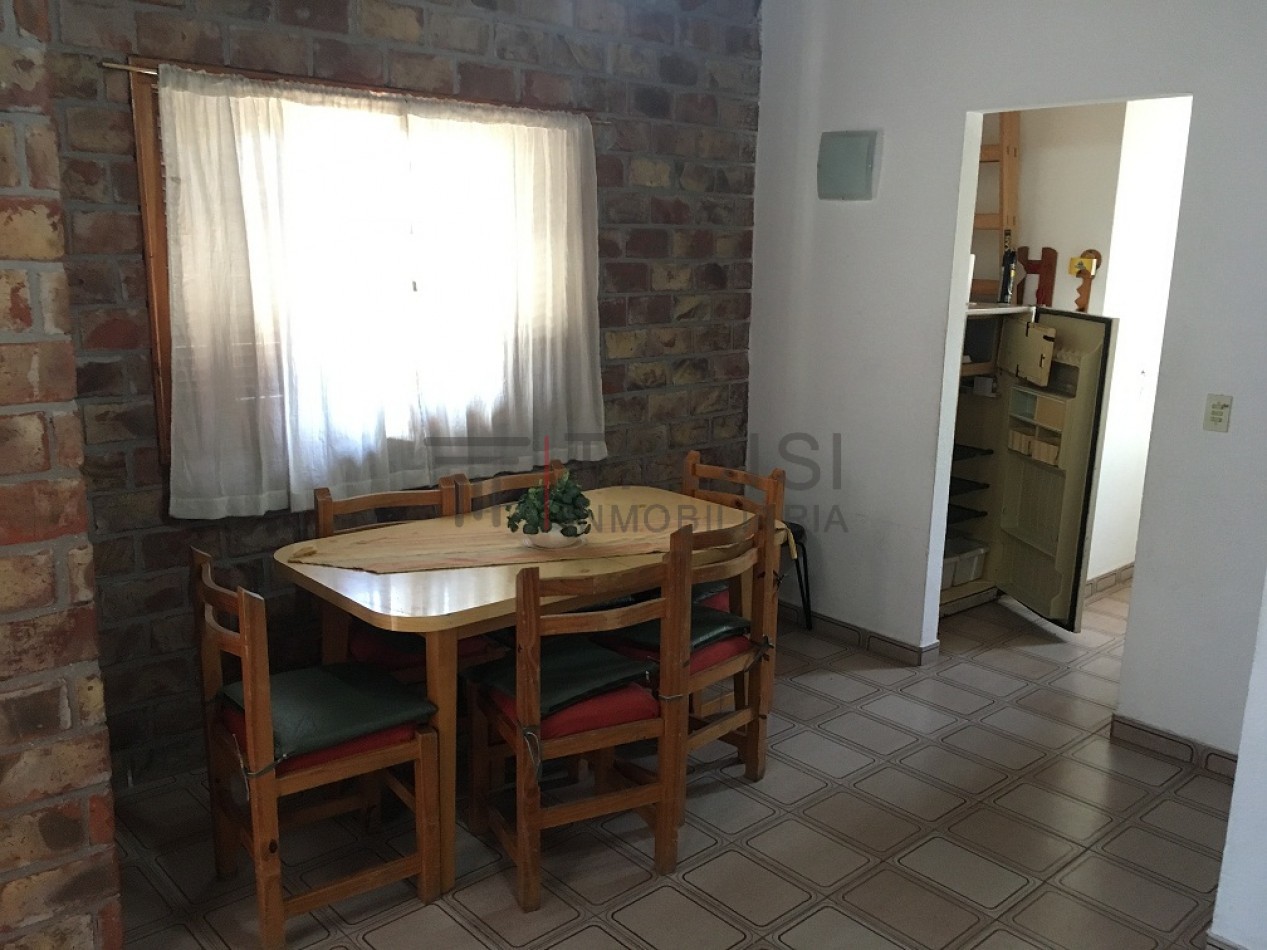 V32 - Chalet 3 ambientes - Calle 5 e/42 y 43
