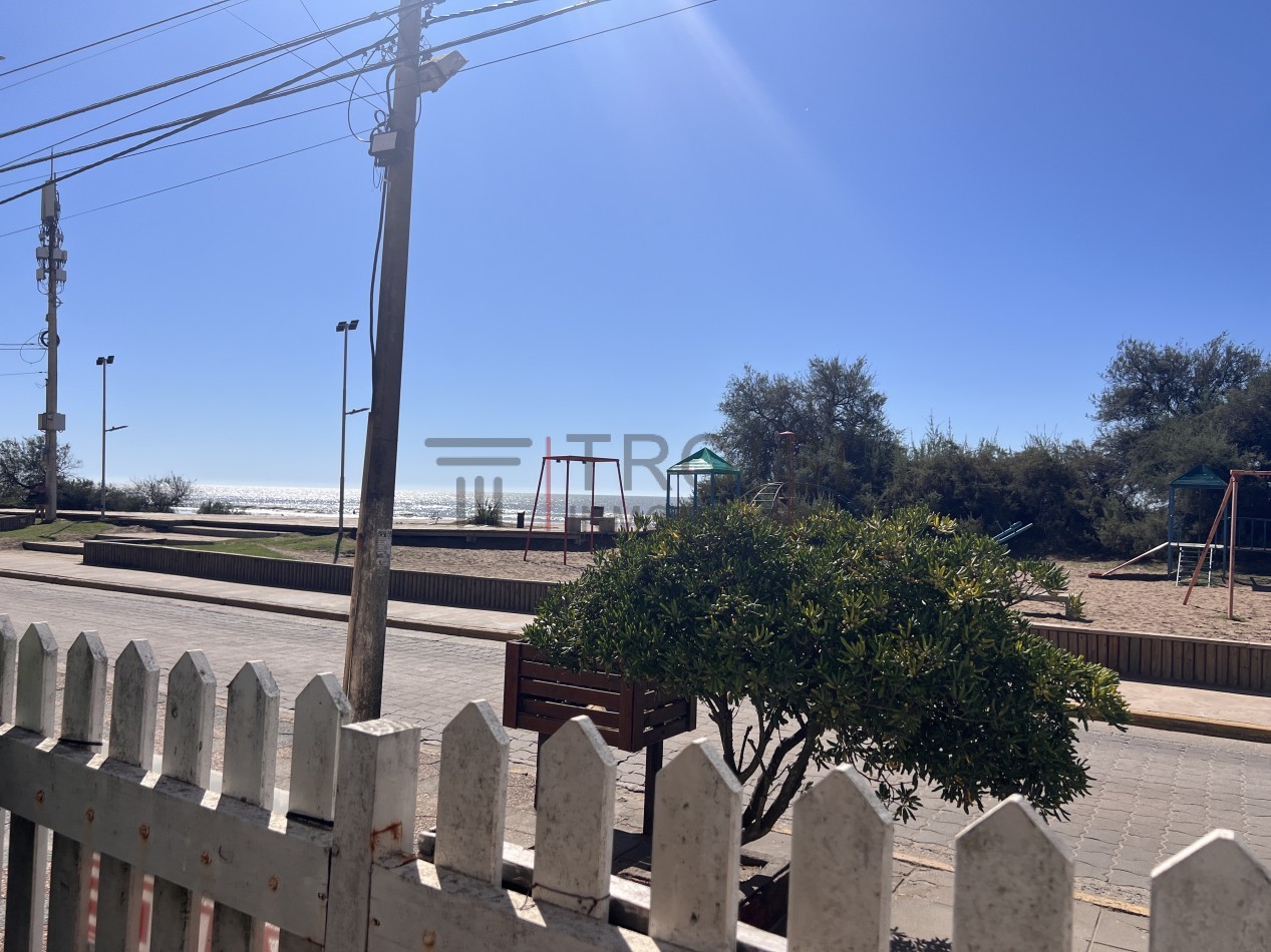 V27 - Depto. 3 ambientes Vista al Mar - Av. Costanera e/33 y 34
