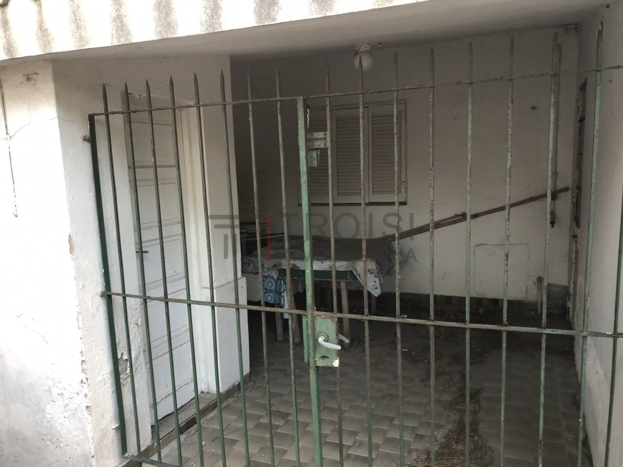 V73 - Chalet 4 ambientes - Calle 3 e/33 y 34