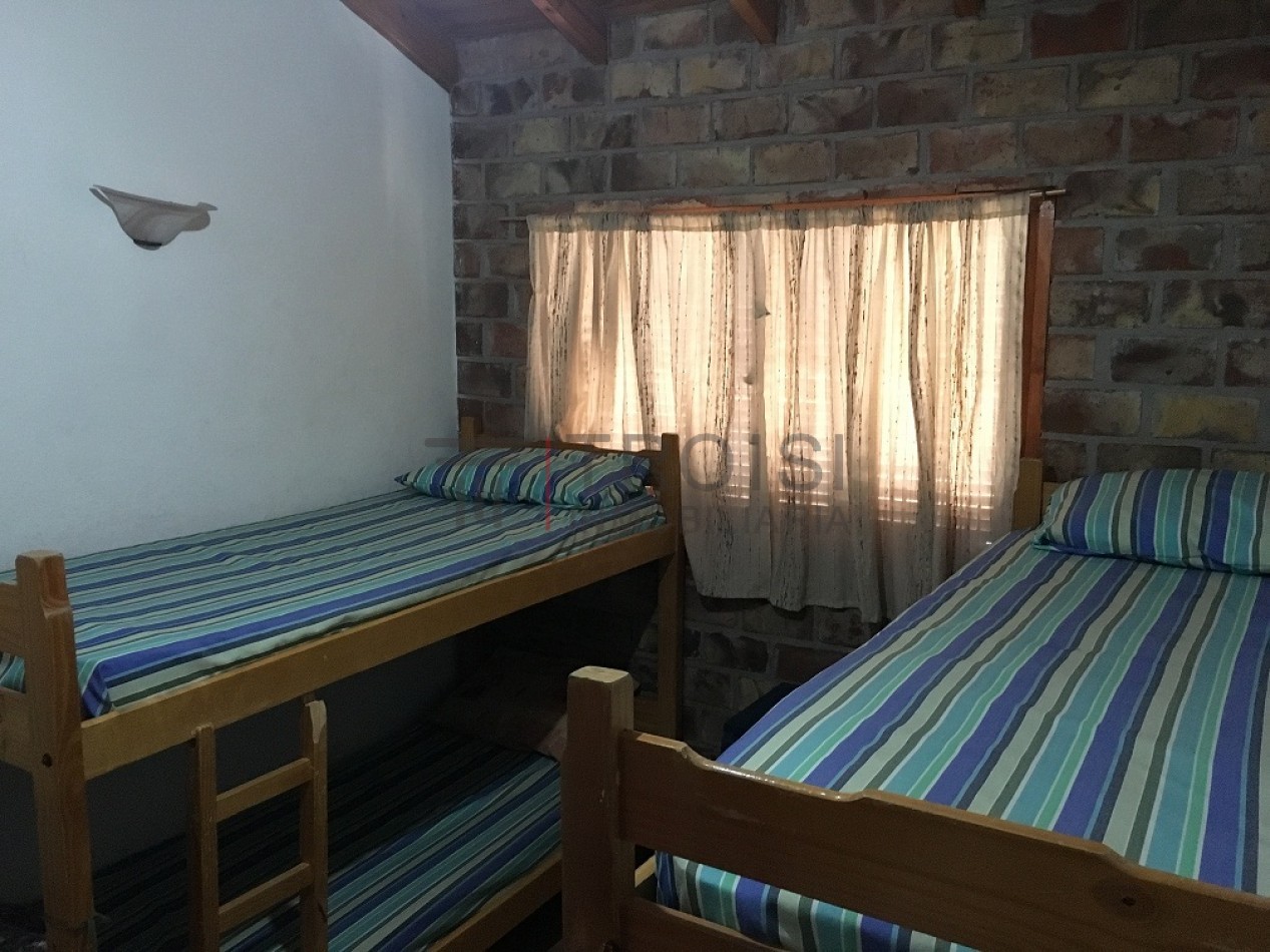 V32 - Chalet 3 ambientes - Calle 5 e/42 y 43