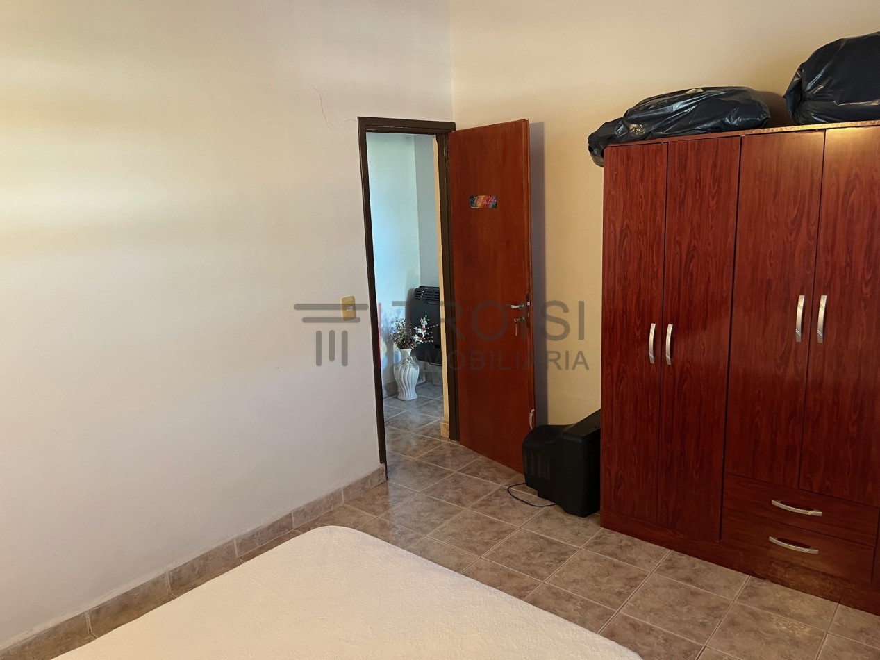 V5 - Chalet 4 ambientes - Calle 6 e/47 y 48