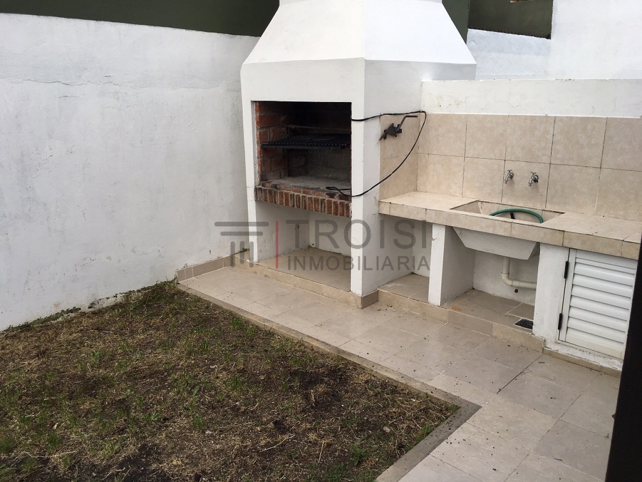 643 - Chalet de 3 ambientes - Calle 64 e/1 y 2