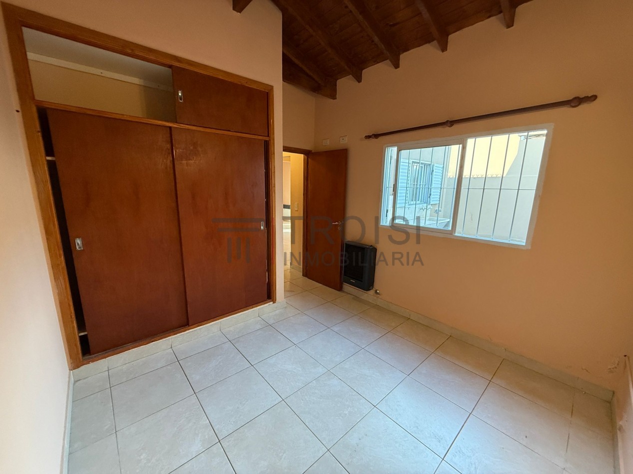 292 - Chalet de 3 ambientes - Calle 29 e/ 6 y 7