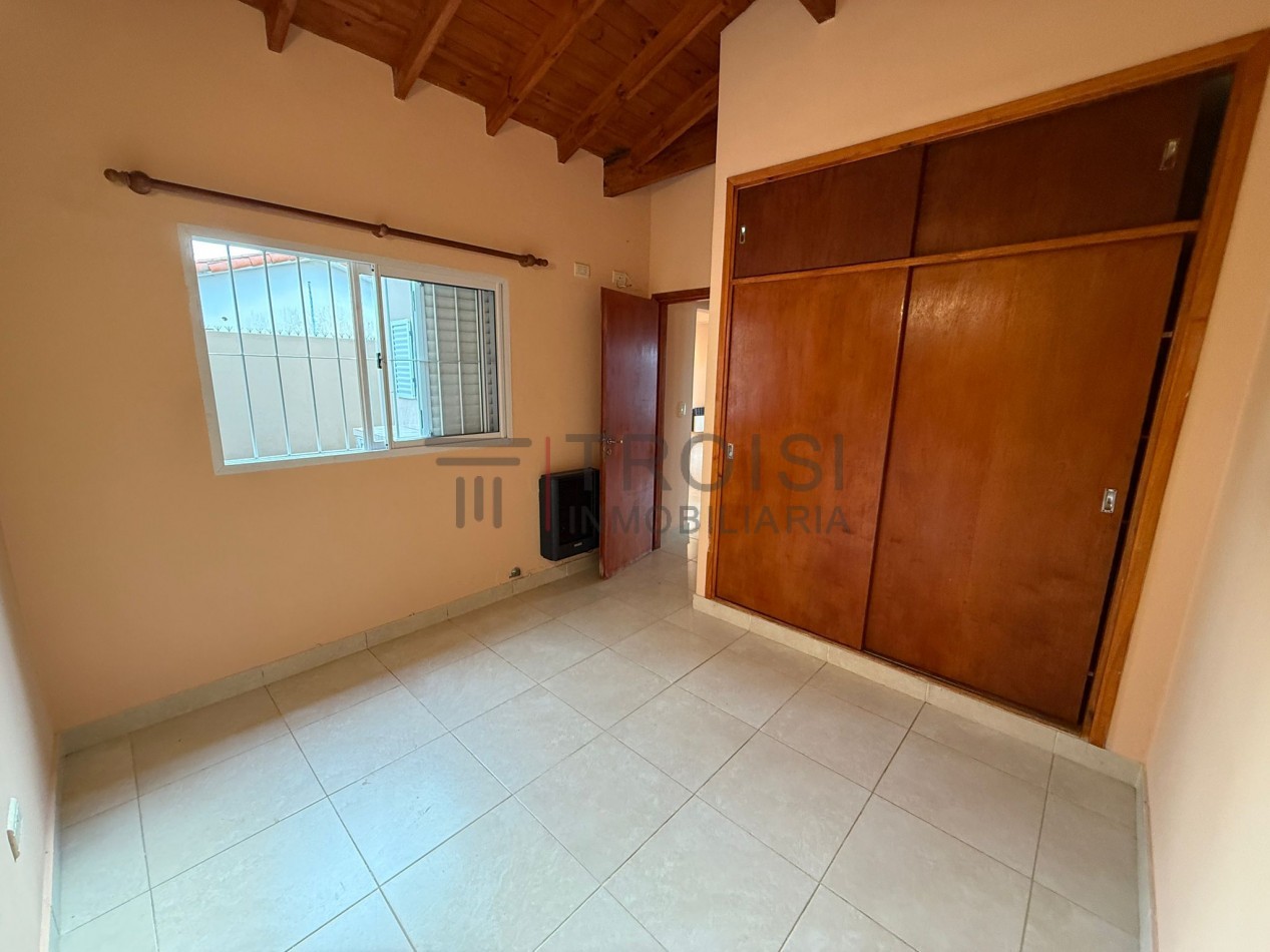 293 - Chalet de 3 ambientes - Calle 29 e/ 6 y 7