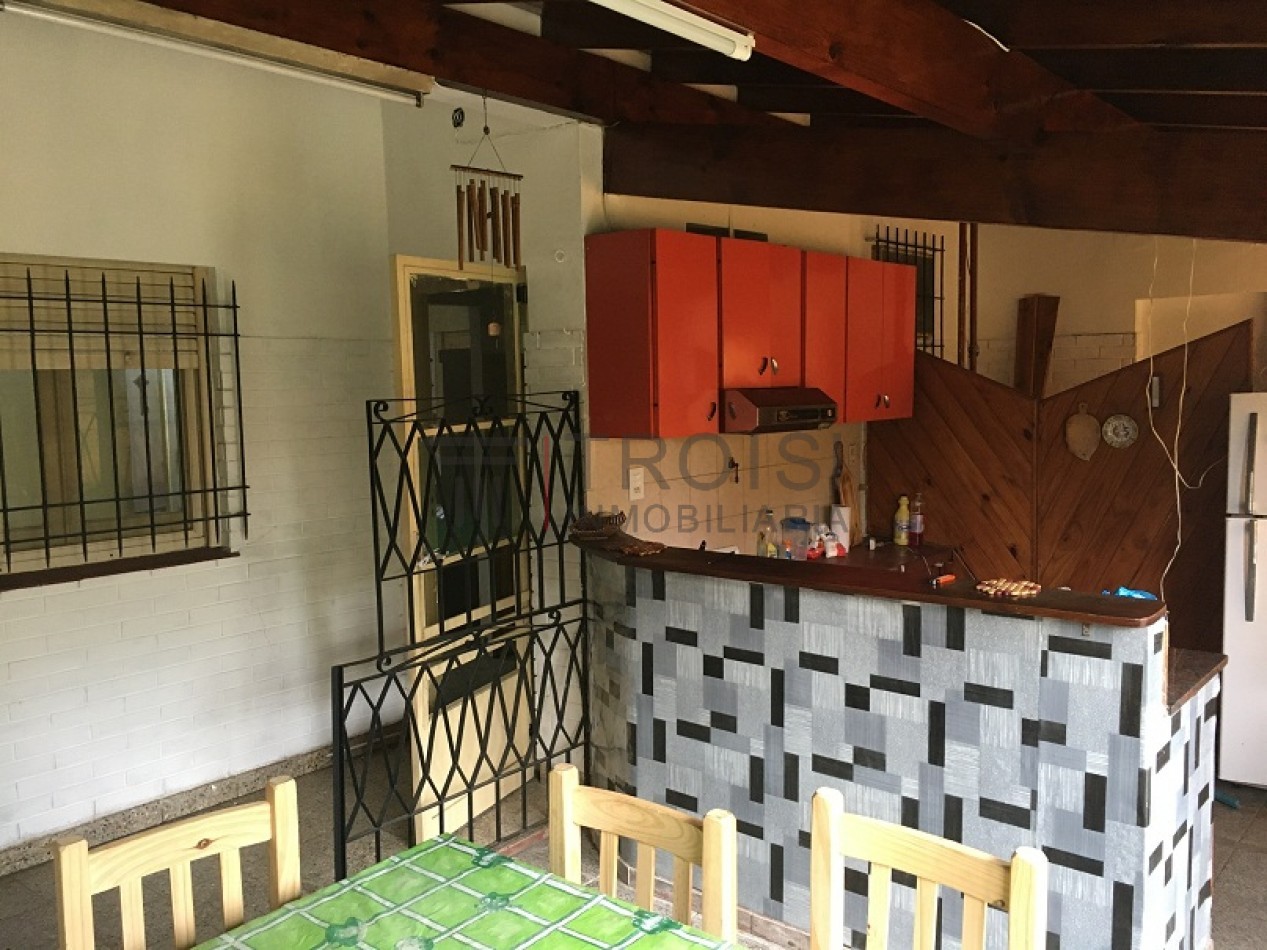 V37 - Monoambiente + Chalet 3 ambientes - Calle 30 e/ 5 y 6 