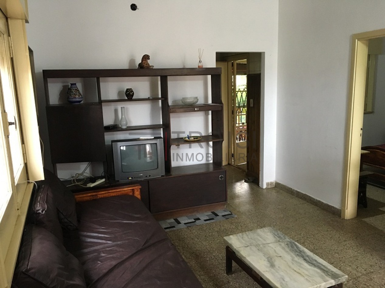 V37 - Monoambiente + Chalet 3 ambientes - Calle 30 e/ 5 y 6 