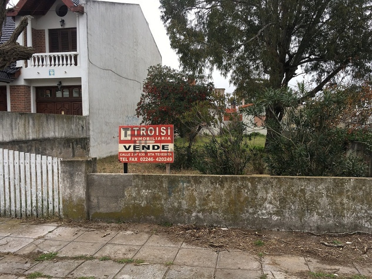 V44 - 2 Chalets de 2 ambientes - Calle 28 e/5 y 6