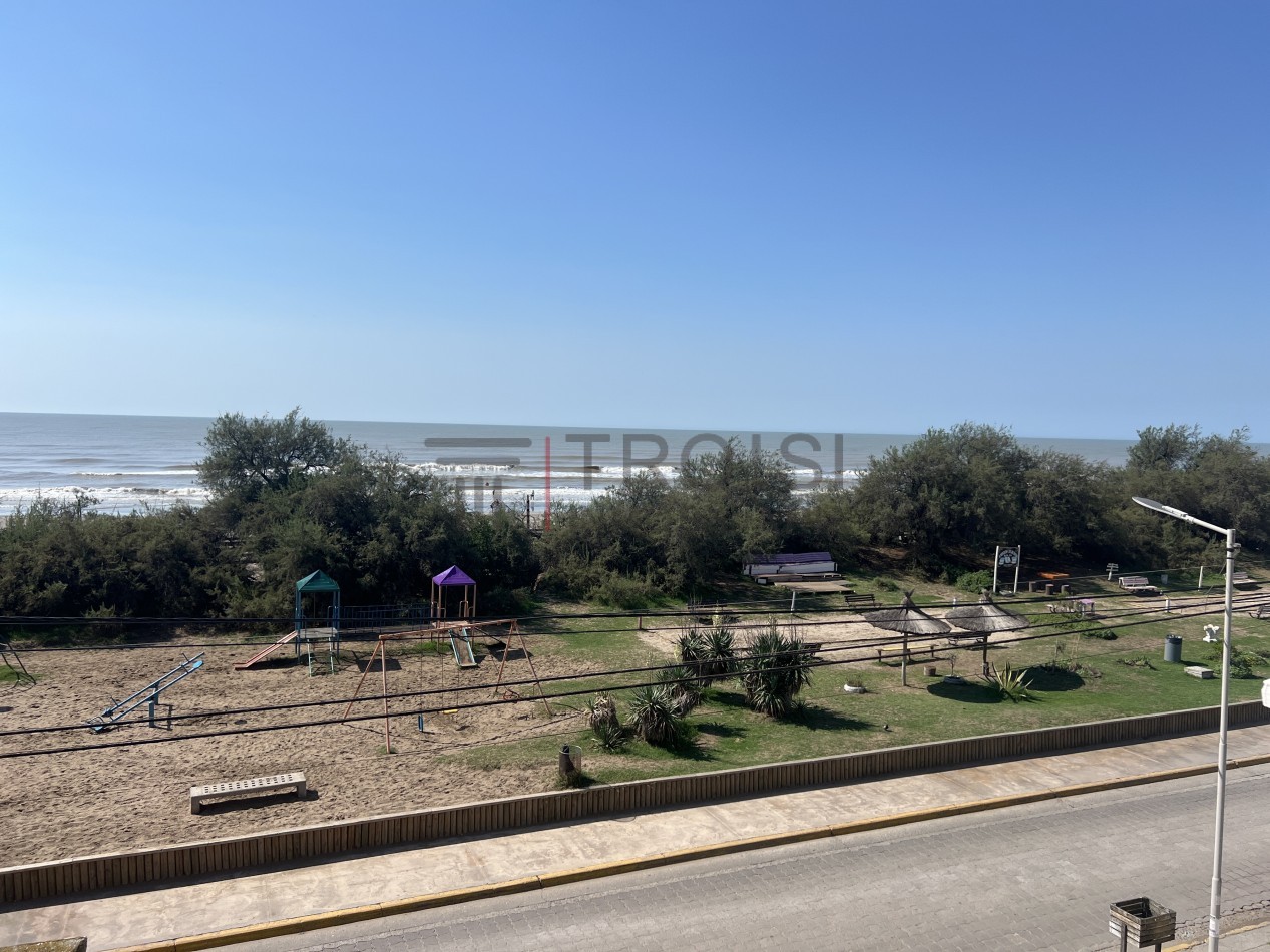 V27 - Depto. 3 ambientes Vista al Mar - Av. Costanera e/33 y 34