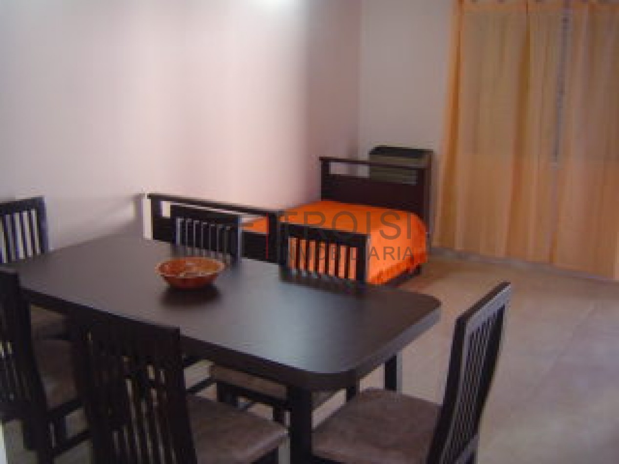 644 - Chalet de 3 ambientes - Calle 64 e/1 y 2