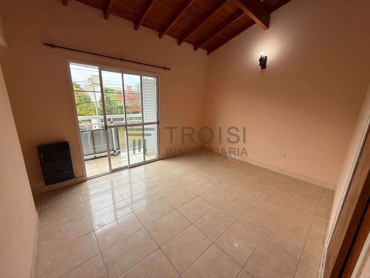 642 - Duplex de 3 ambientes - Calle 64 e/1 y 2