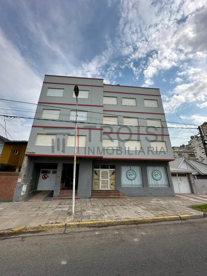 V88 - Depto. 2 ambientes - Av. Costanera e/35 y 36